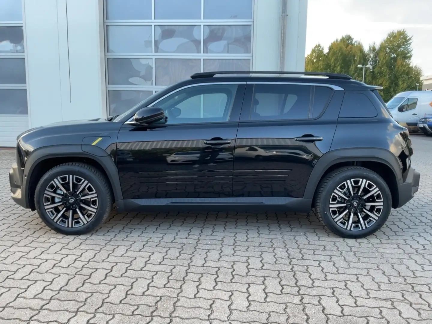 Renault R 4 E-Tech 150 Comfort Range Iconic Schwarz - 2