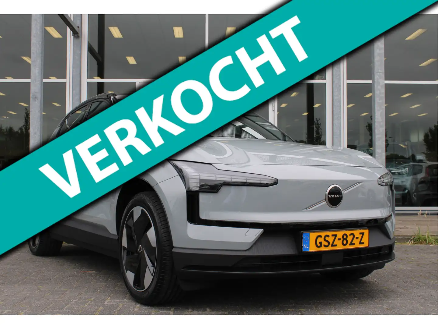 Volvo EX30 Extended Range Plus 69 kWh | Voorraad Korting € 7. Gris - 1
