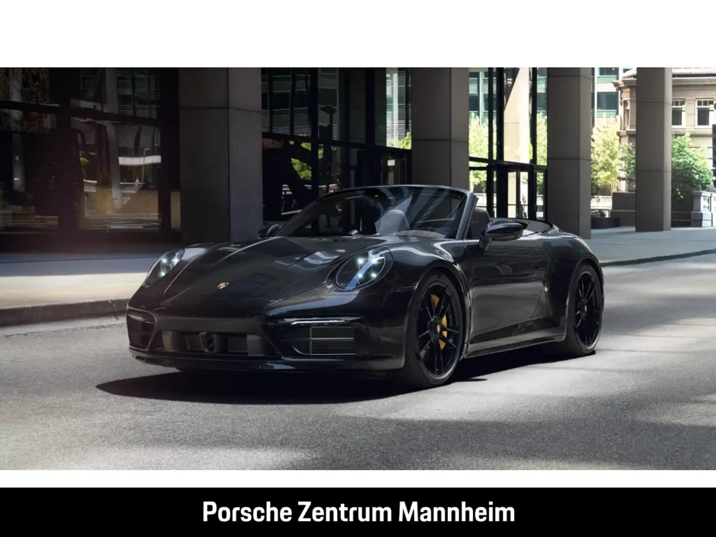 Porsche 992 (911) Carrera 4 GTS Cabriolet Schwarz - 1