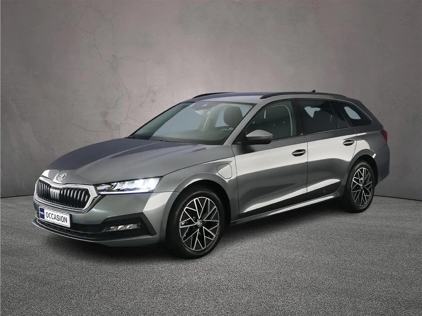 Skoda Octavia Combi Business Edition 1.4 TSI PHEV 204pk DSG Auto Grijs - 2