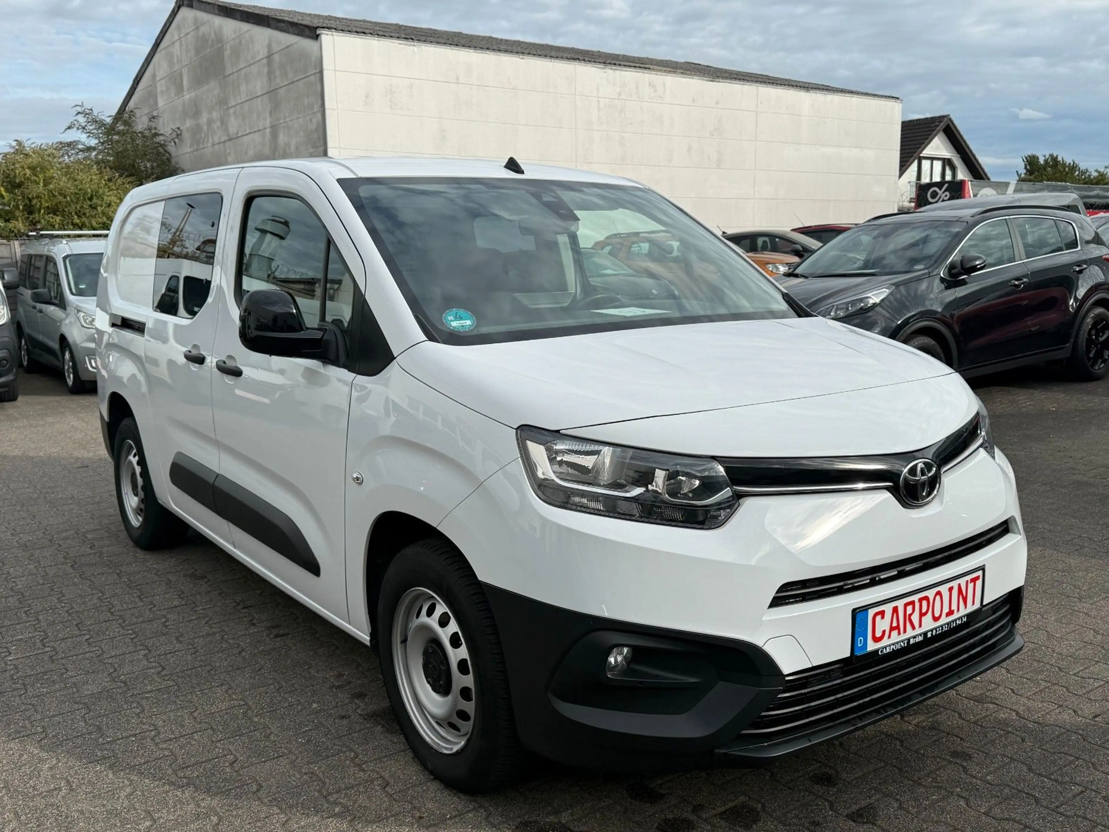 Toyota Proace L2 Doppelkabine 1.HAND/AUT/5 SITZER — photo 3