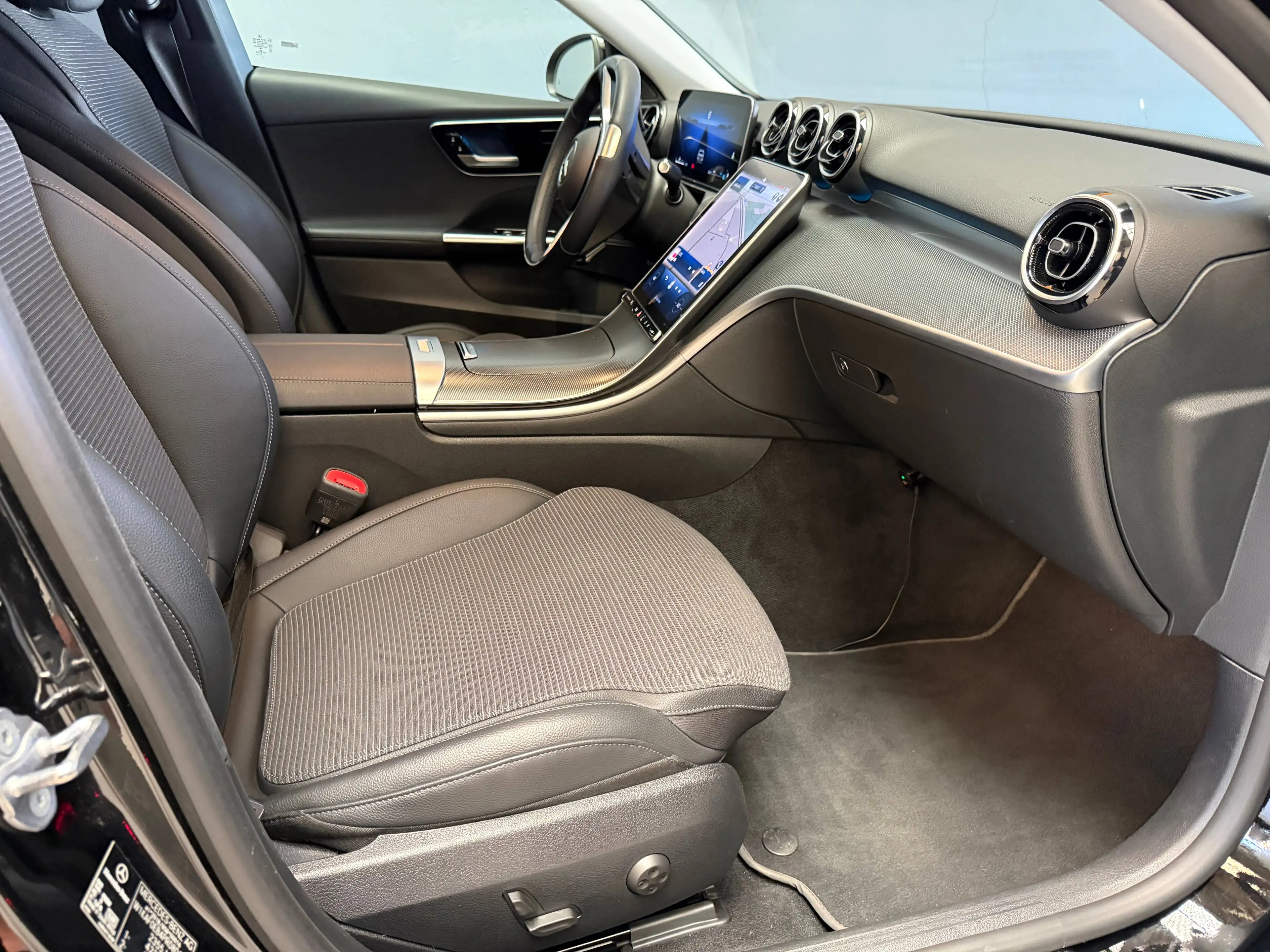 Mercedes-Benz C 220 C-Klasse Diesel d 9G-TRONIC Avantgarde Advanced ACC LED KAMERA — photo 15
