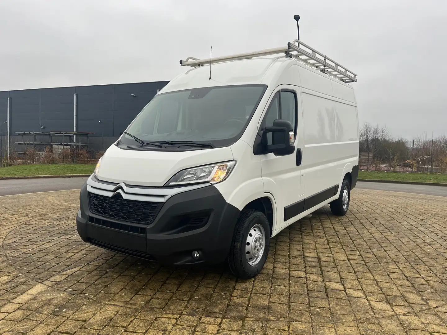 Citroen Jumper L2H2 2.2 165 cv / Garantie / 18586,77 € HTVA Blanco - 1