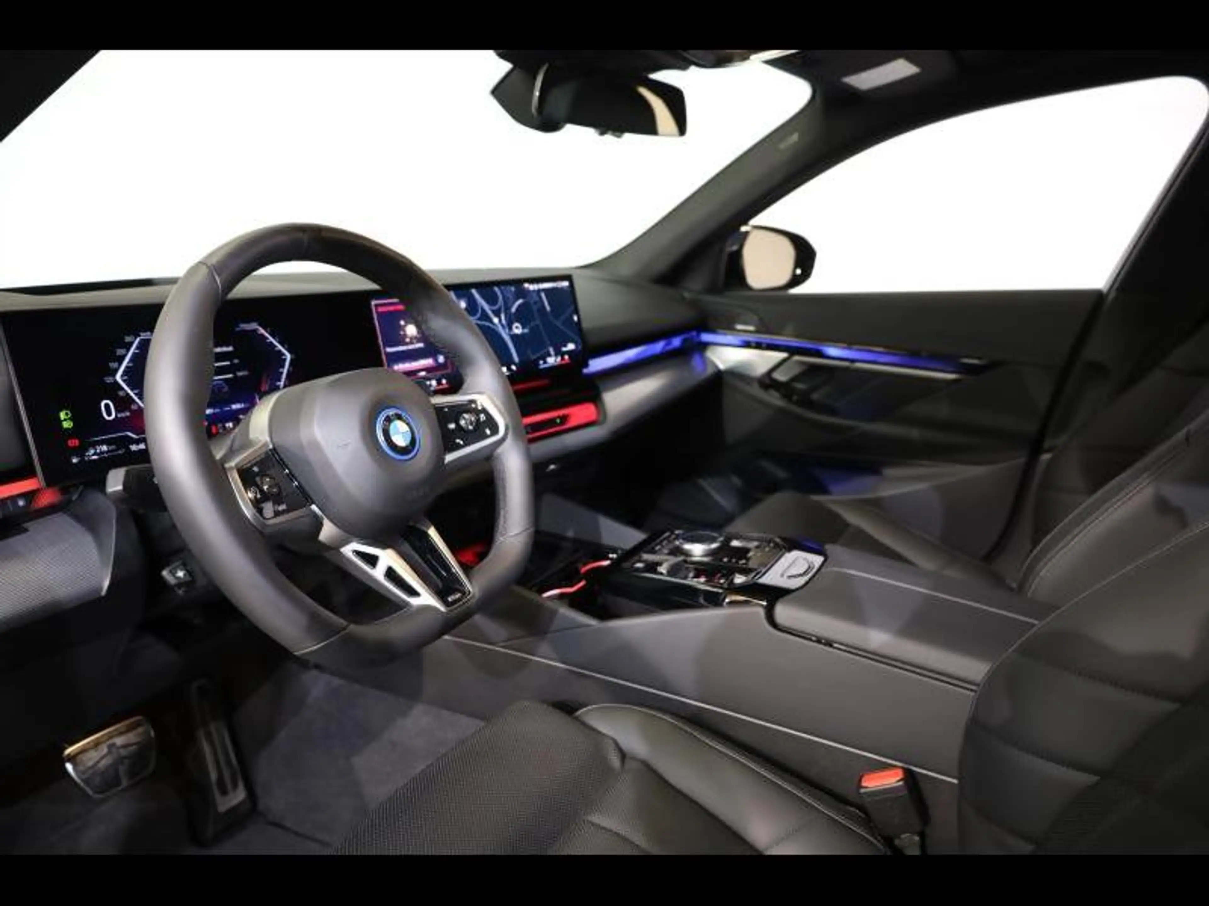 BMW 530 e Touring Kit M Sport — photo 6