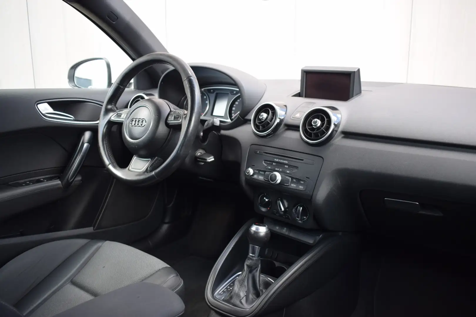 Audi A1 Sportback 1.4 TFSi Automaat Pro Line S Bi-Xenon | Wit - 2