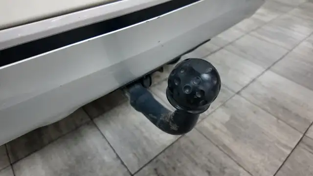 Mitsubishi Outlander view 15