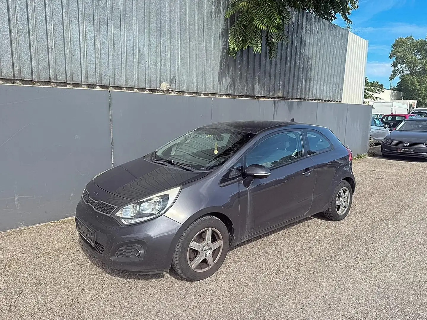 Kia Rio 1,4 CRDi ISG Motion |1.BESITZ | PICKERL BIS 10/... Grau - 1