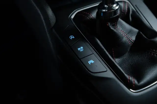 Ford Focus view 8