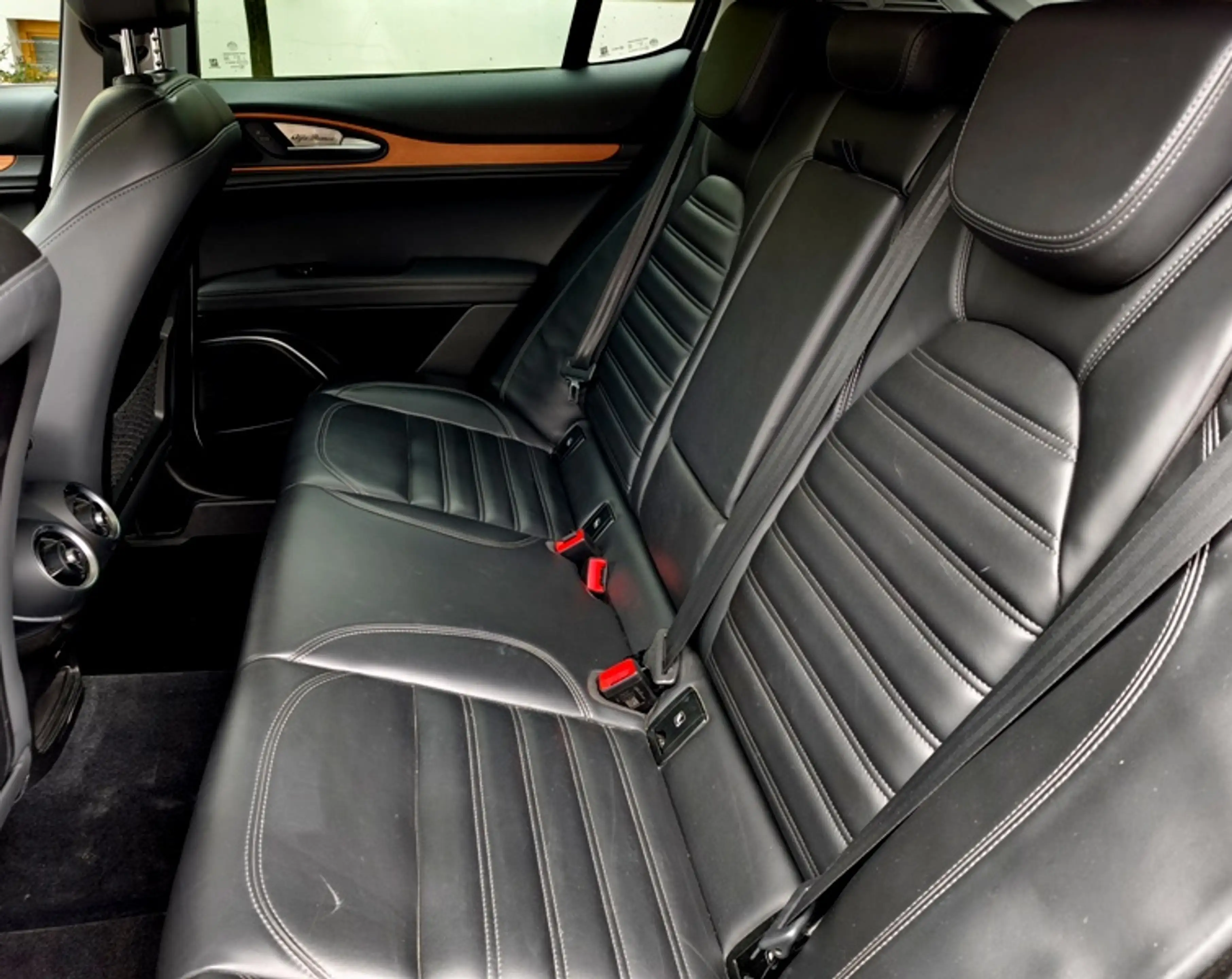 Alfa Romeo Stelvio 2.0 Turbo 16V AT8-Q4 First Edition — photo 8