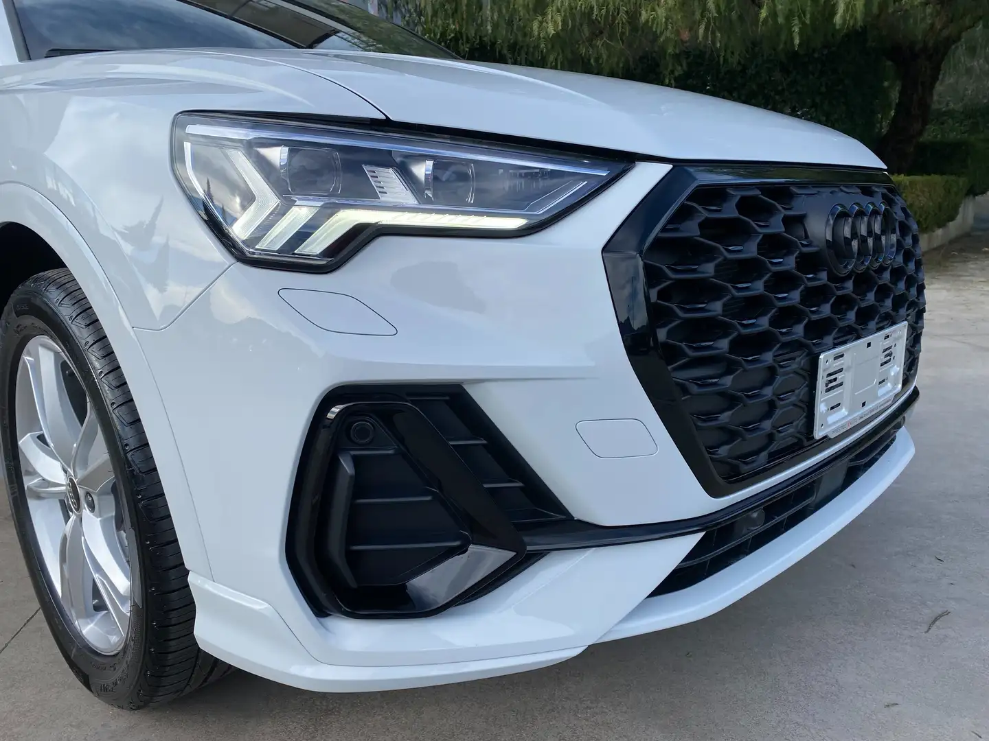 Audi Q3 Sportback 35 2.0 tdi S line s-tronic BlackEdition Bianco - 2