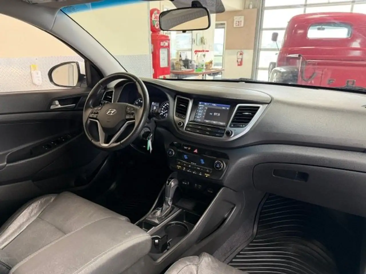 Hyundai TUCSON снимка Hyundai TUCSON