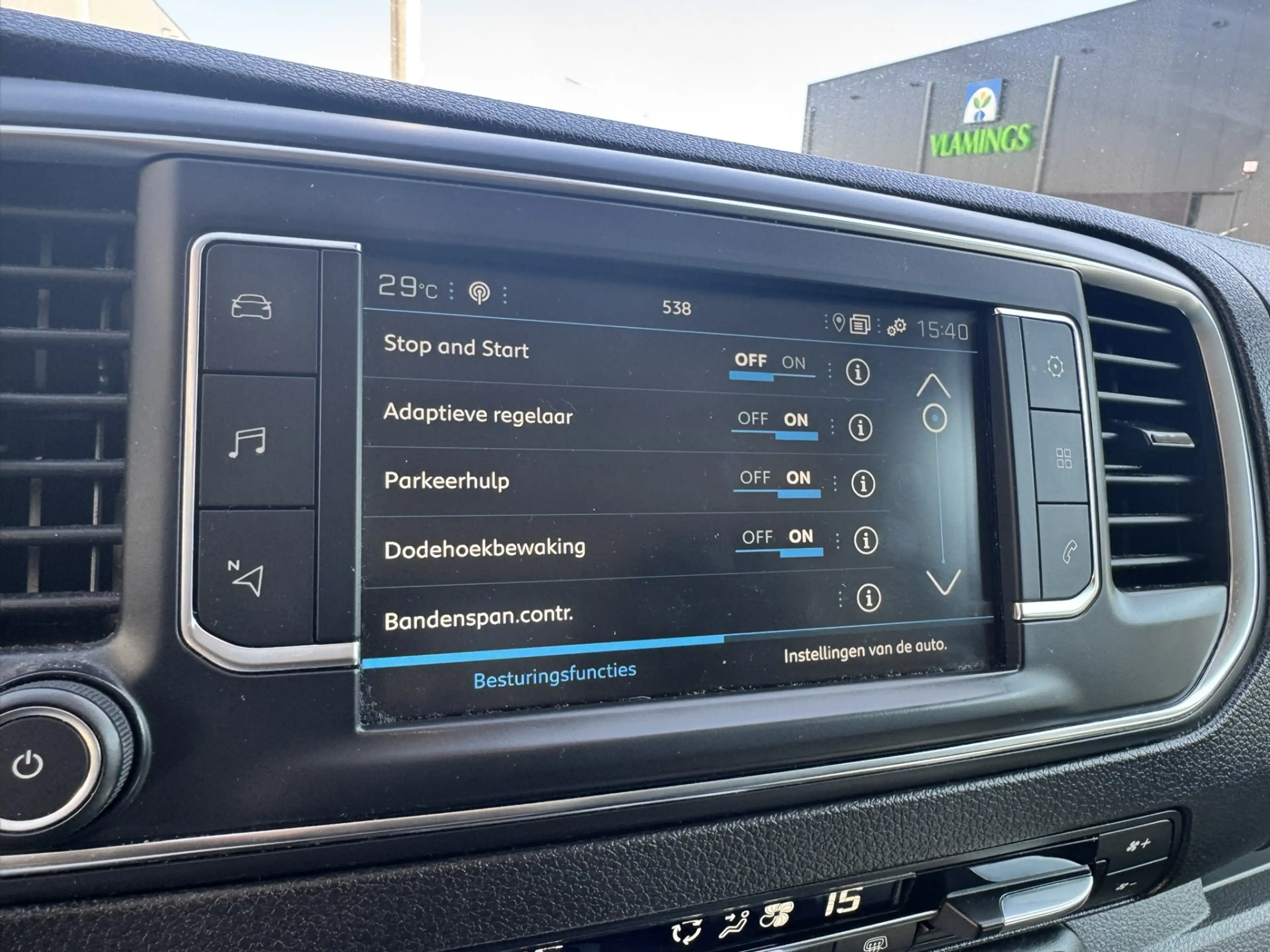 Peugeot Expert 2.0 BlueHDI 120 Compact Premium*Navigatie*Camera*E — photo 17
