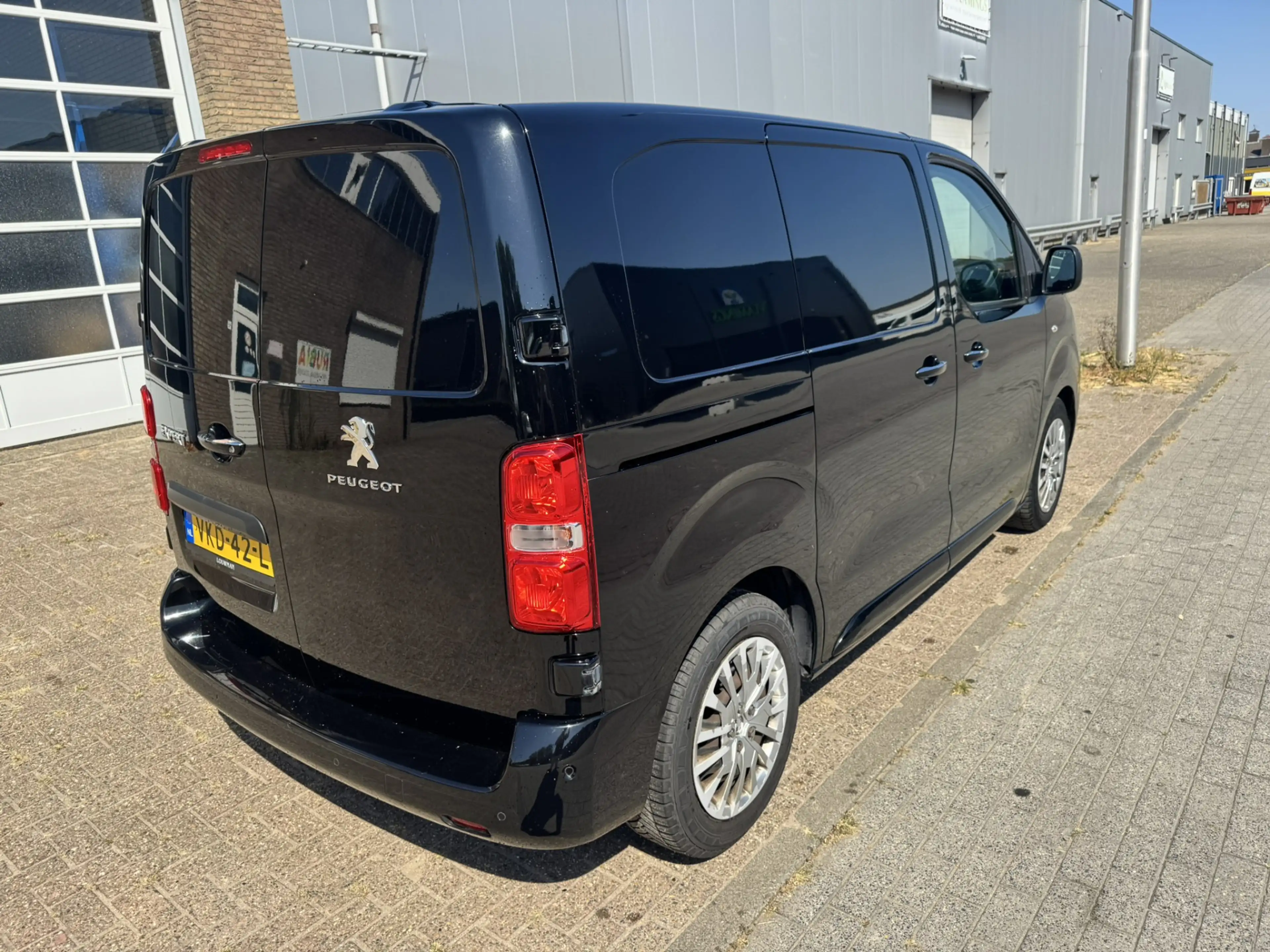 Peugeot Expert 2.0 BlueHDI 120 Compact Premium*Navigatie*Camera*E — photo 5