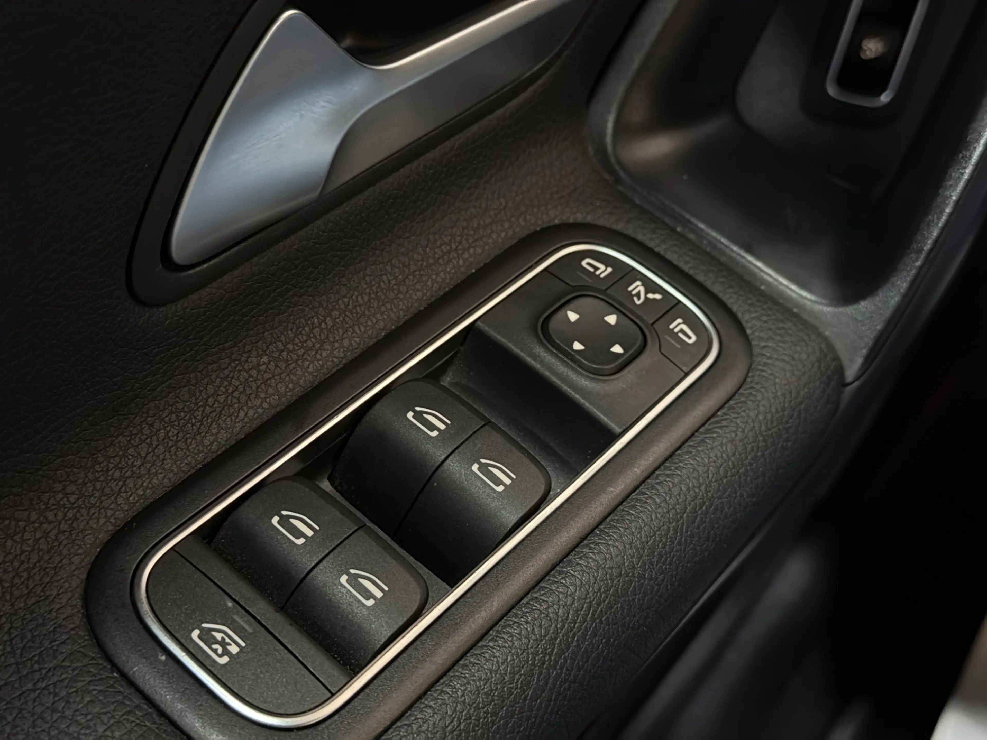 Mercedes-Benz A 200 Business Solution 2021 LED CRUISE CAMERA — photo 28