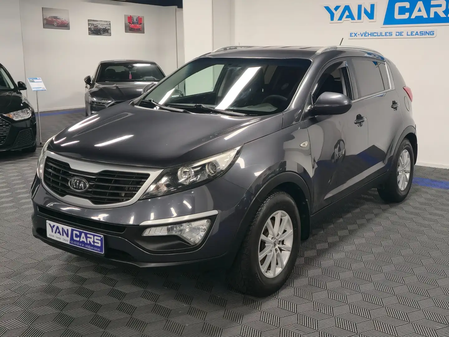 Kia Sportage 1.7 CRDi 2WD Lounge * ENTRETENUE * GARANTIE 1 AN Gris - 2