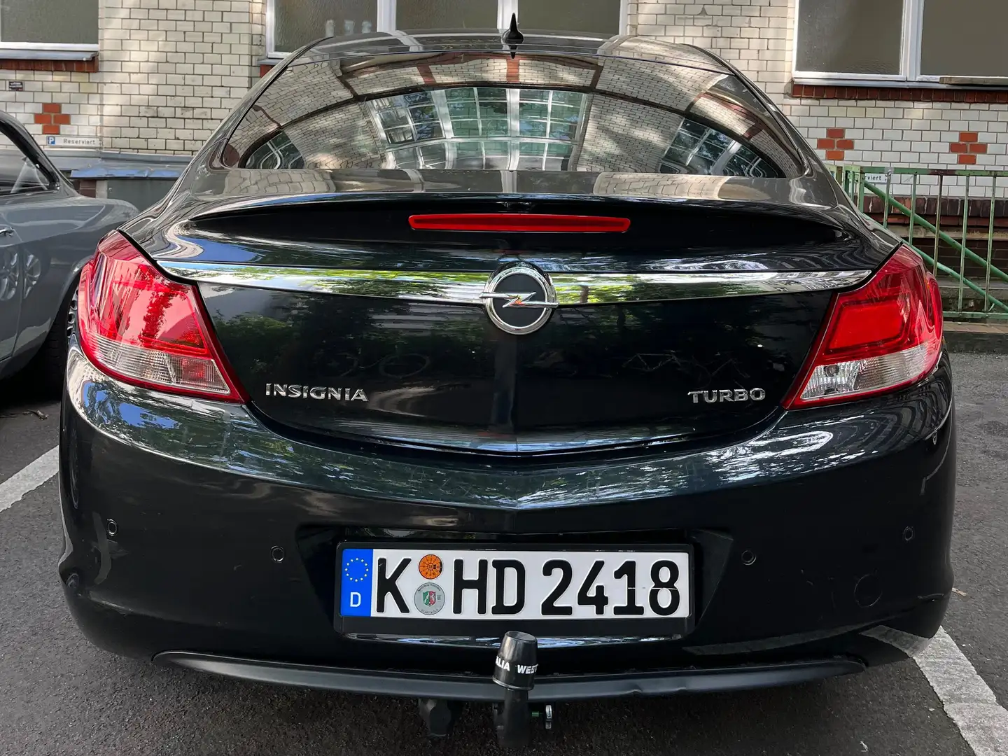 Opel Insignia 1.8 Benzin / Enjoy Schwarz - 2