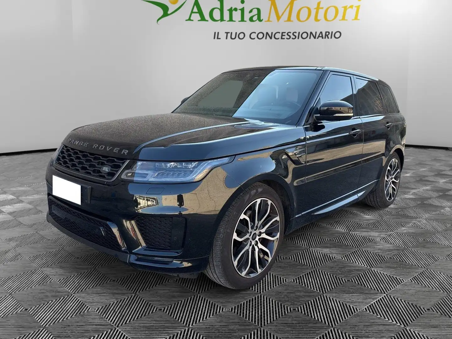 Land Rover Range Rover Sport 3.0 TDV6 HSE Dynamic Zwart - 1