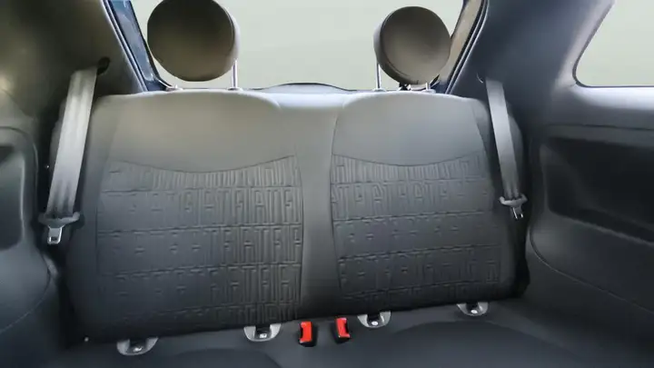 Fiat 500 Dolcevita 1.0 Hybrid (2021) 2024, foto 9