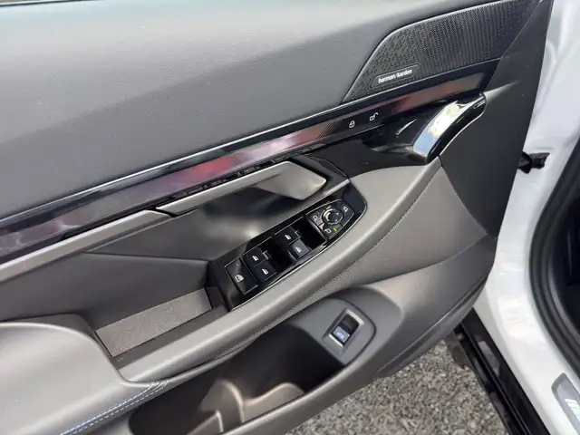 BMW i5 xDrive40 83,9kWh Ansicht 9