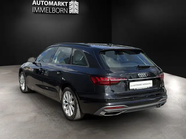 Audi A4 view 5