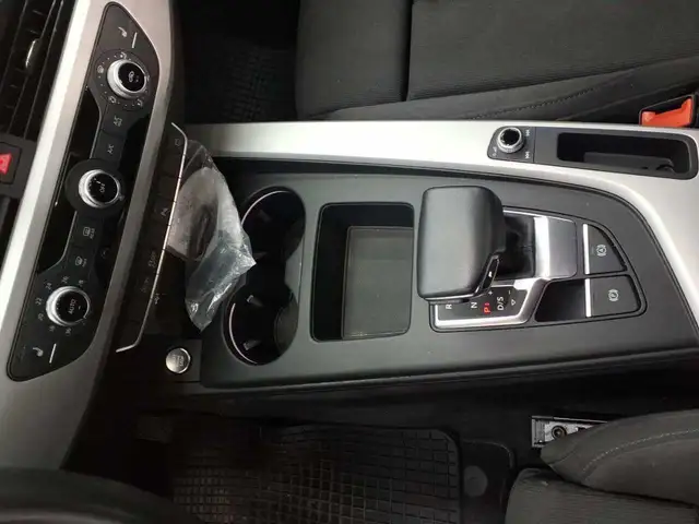 Audi A4 view 10