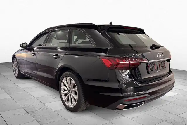 Audi A4 view 5