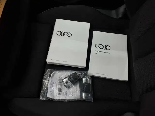 Audi A4 view 15