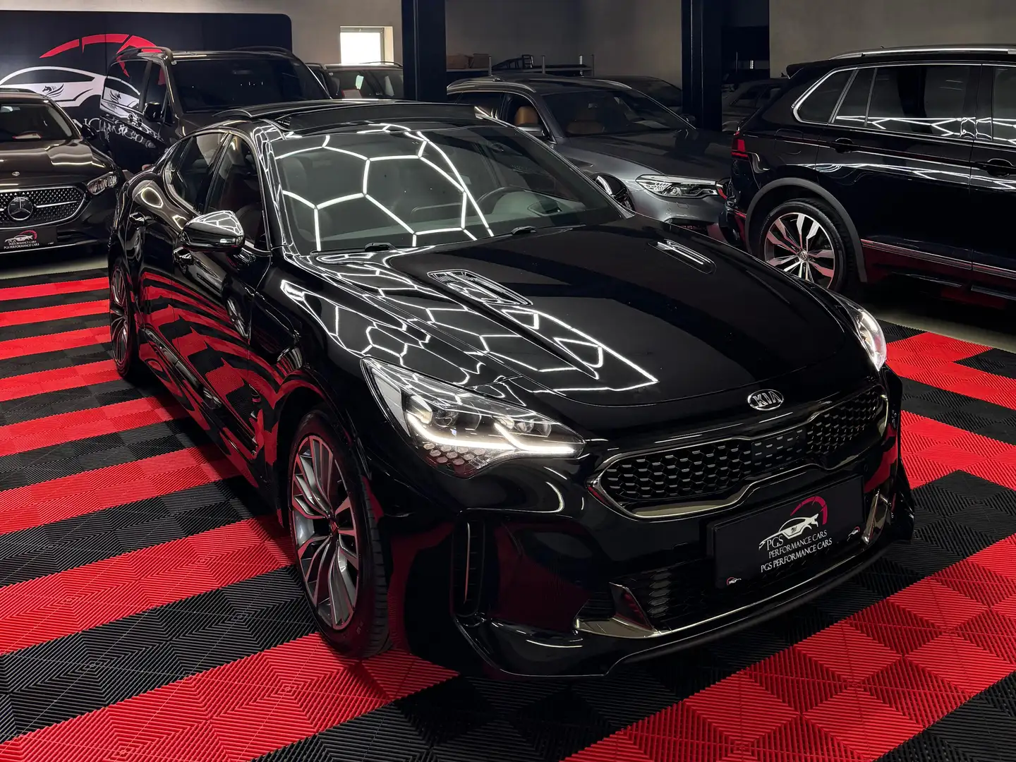 Kia Stinger GT-Line ALLRAD/PANO/LEDER/KAMERA/VOLL Noir - 1