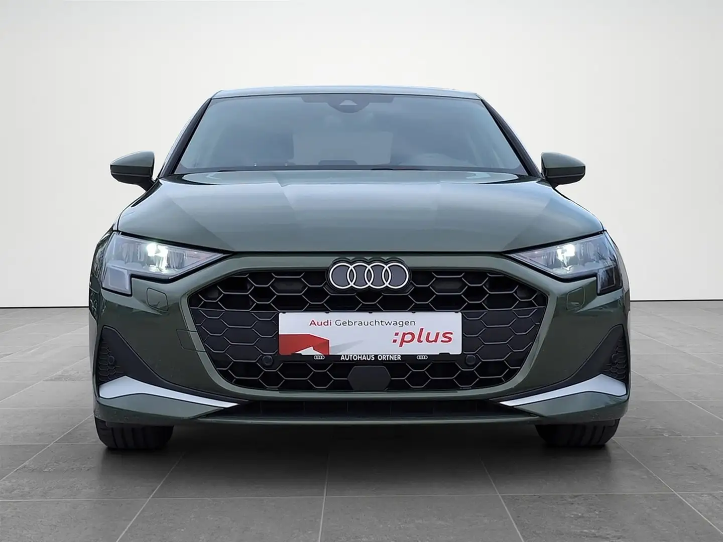 Audi A3 Limousine 35 TFSI advanced Grün - 2