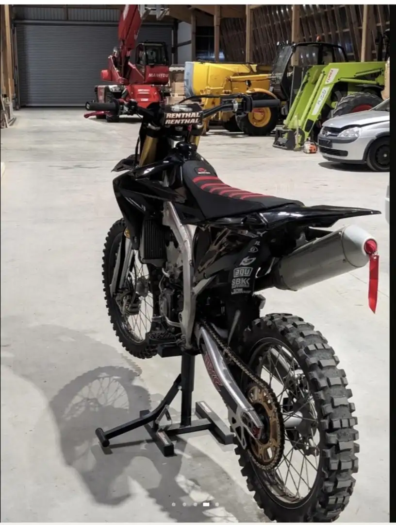 Suzuki RMZ 450 Negro - 1