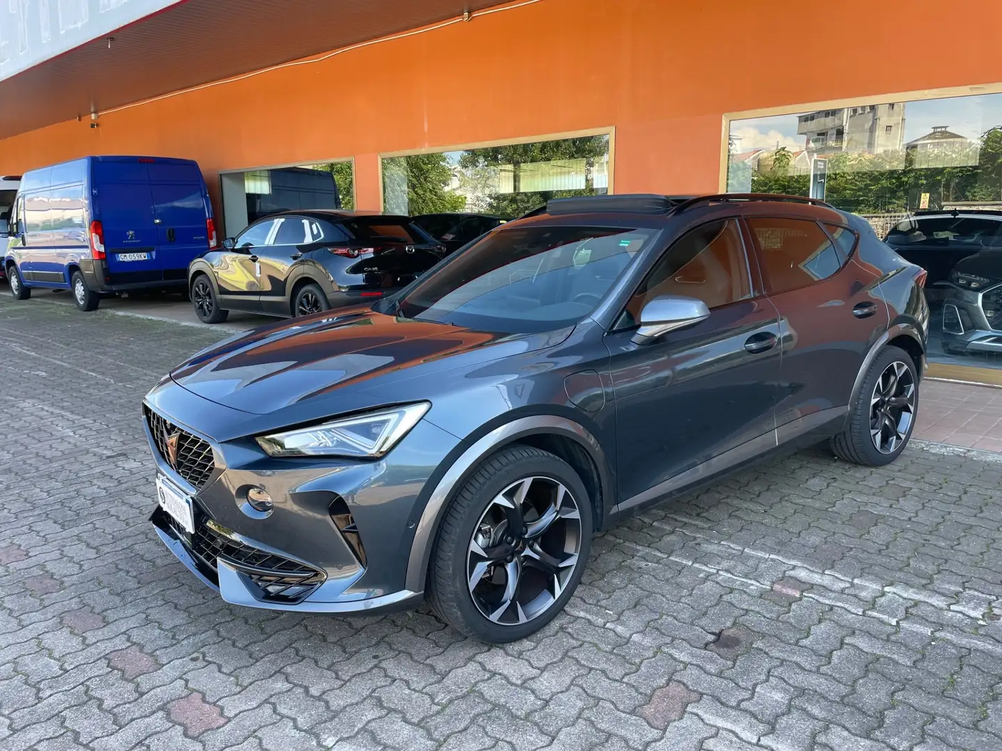 CUPRA Formentor 1.4 e-Hybrid DSG Tetto Cerchi 19 Sedili Sport Gris - 1