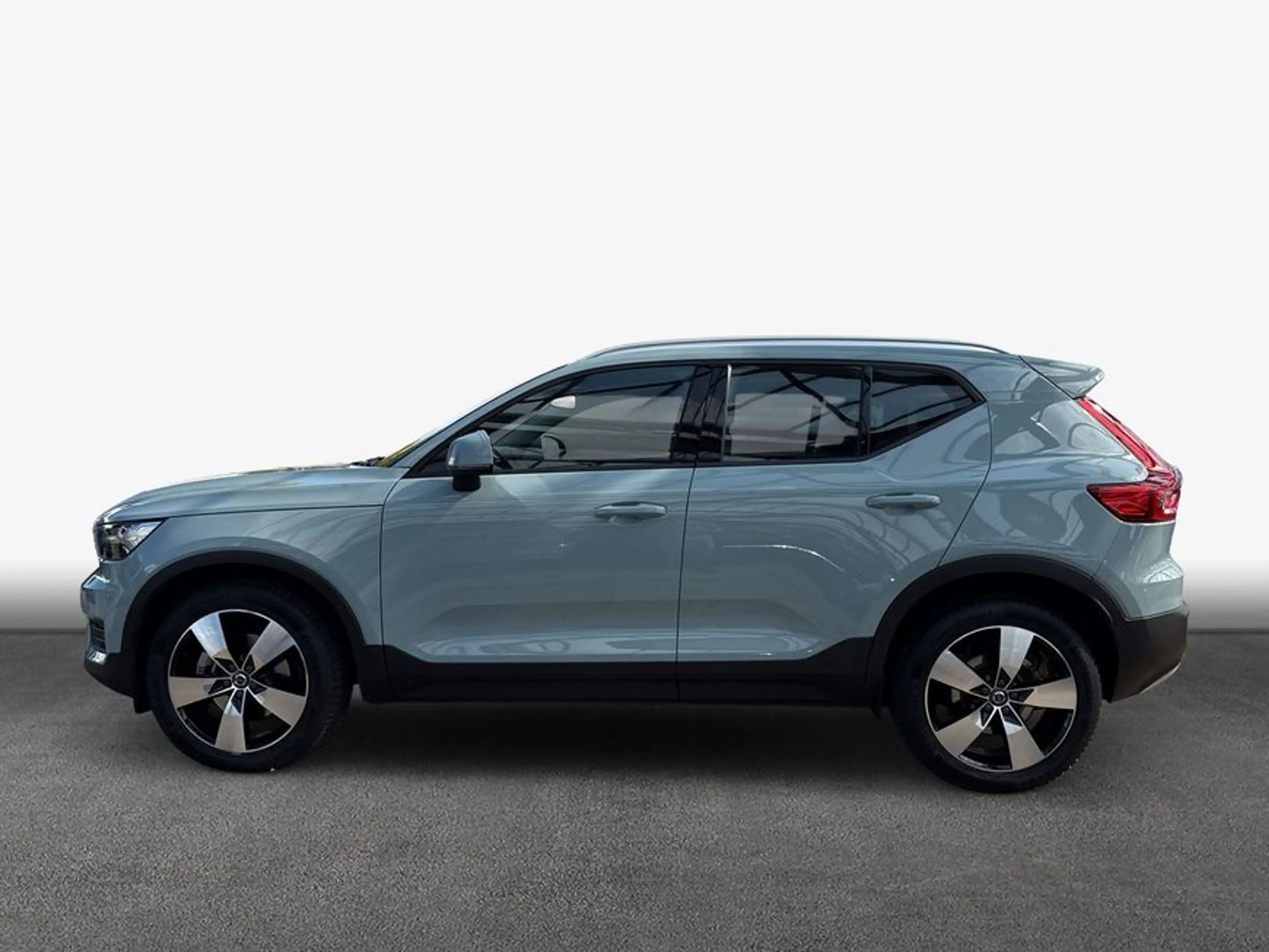 Volvo XC40 XC40 T4 Geartronic Momentum — photo 4