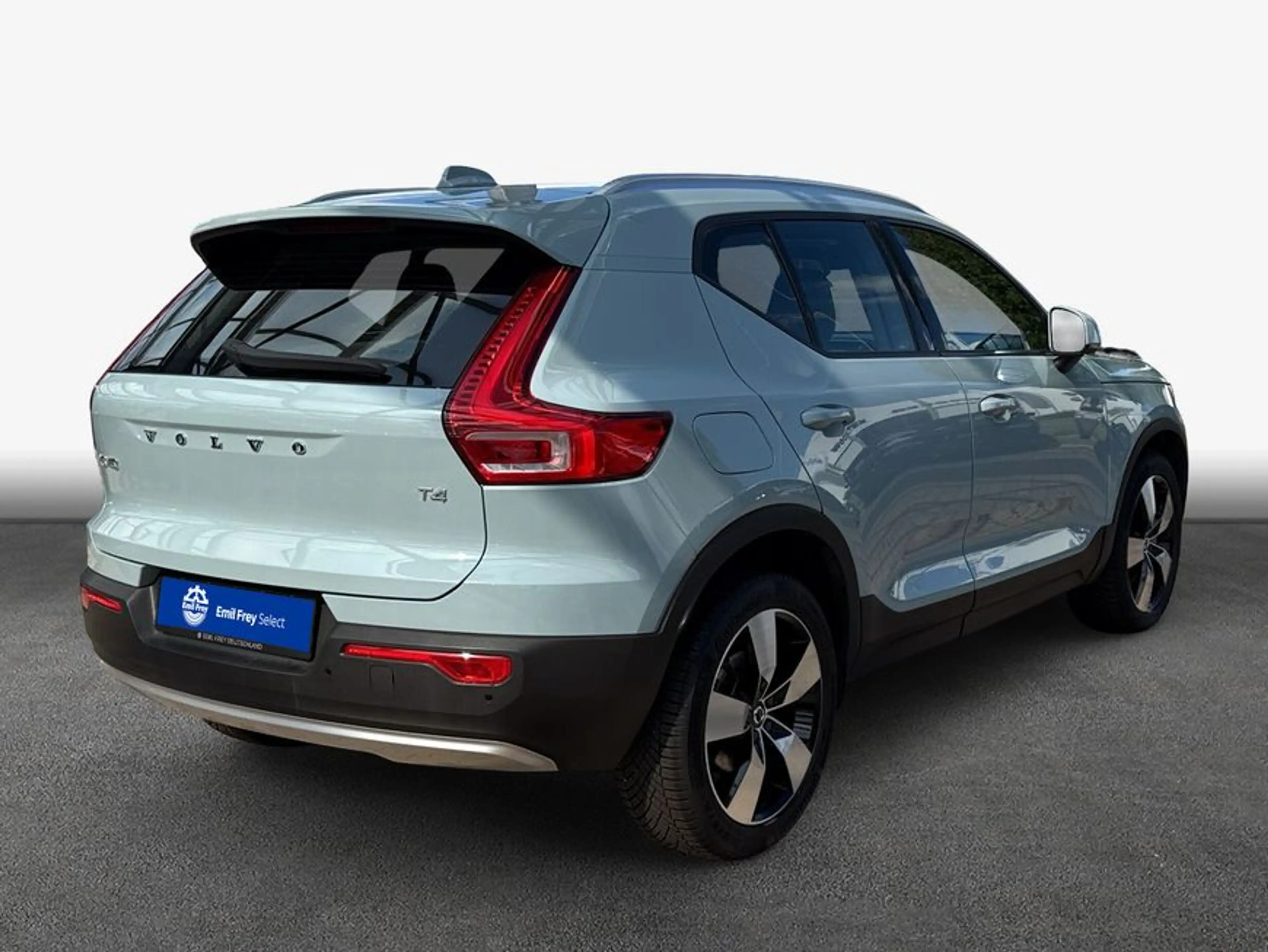 Volvo XC40 XC40 T4 Geartronic Momentum — photo 2