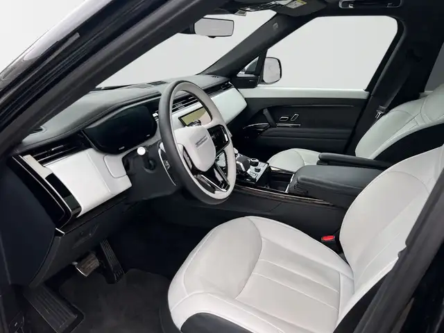 Land Rover Range Rover Sport view 10