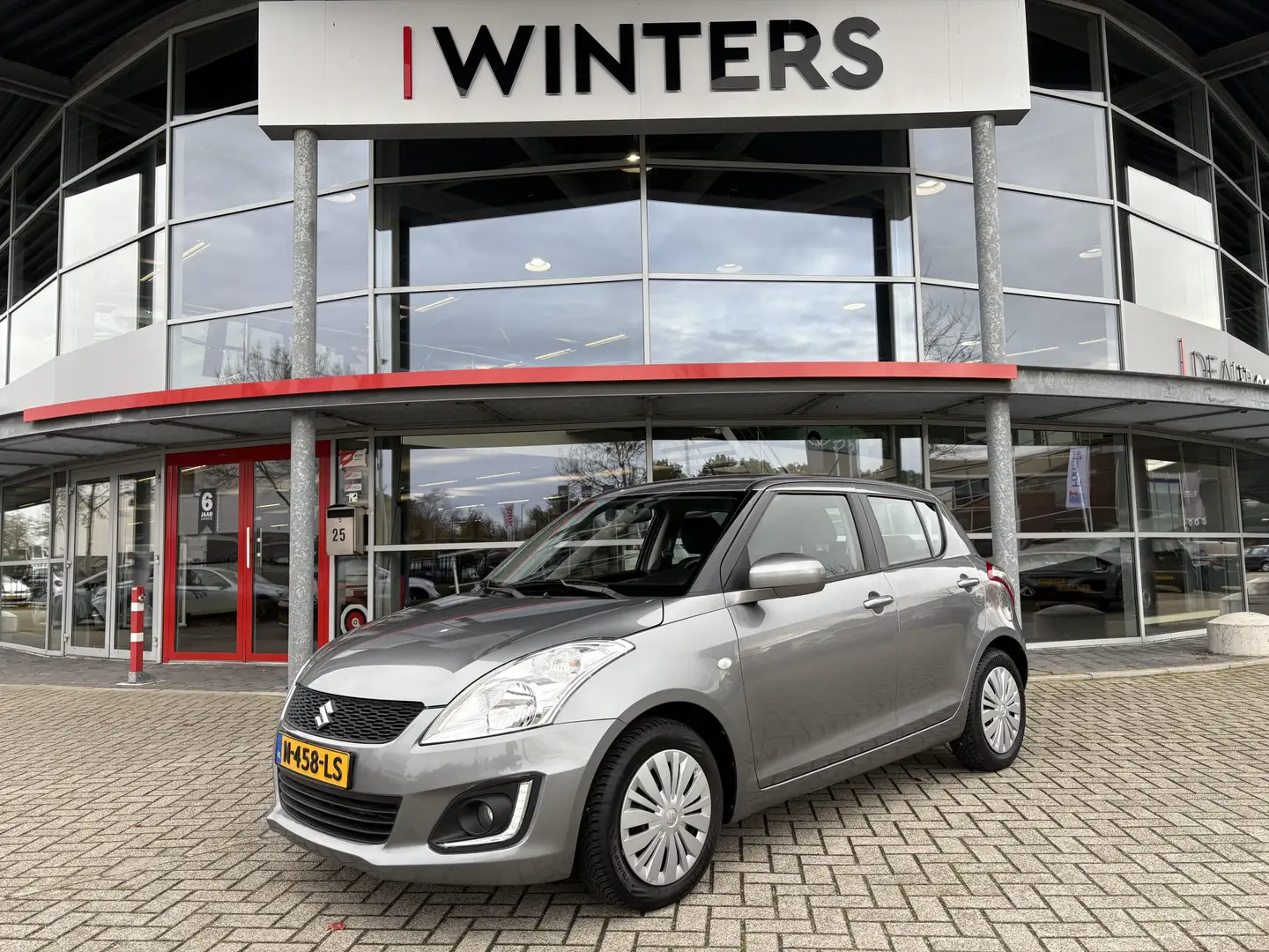 Suzuki Swift 1.2 Dynamic Automaat | Cruise Control | Trekhaak | Gris - 1