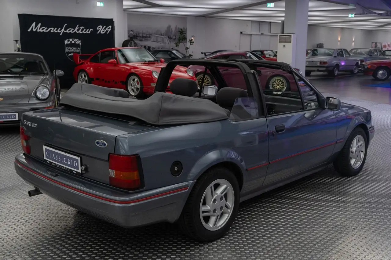 Ford Escort XR3i Cabrio, foto 6