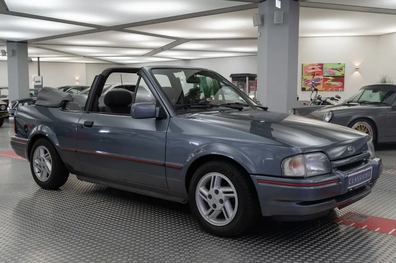 Ford Escort XR3i Cabrio, foto 2