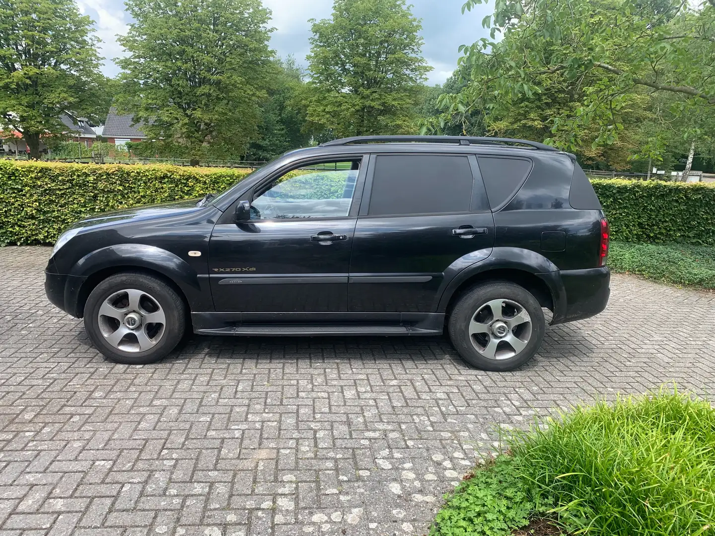 SsangYong Rexton Rexton RX 270 Xdi crna - 1