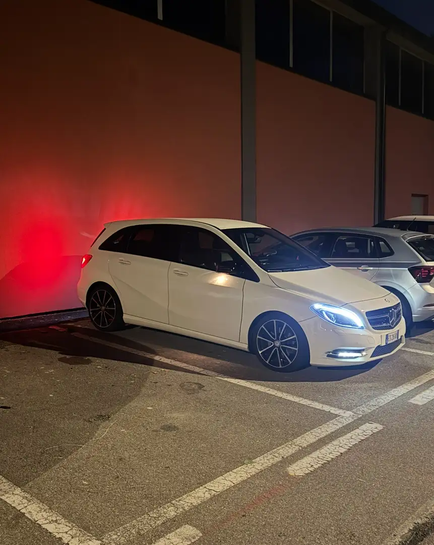 Mercedes-Benz B 220 cdi Premium auto E6 - 1