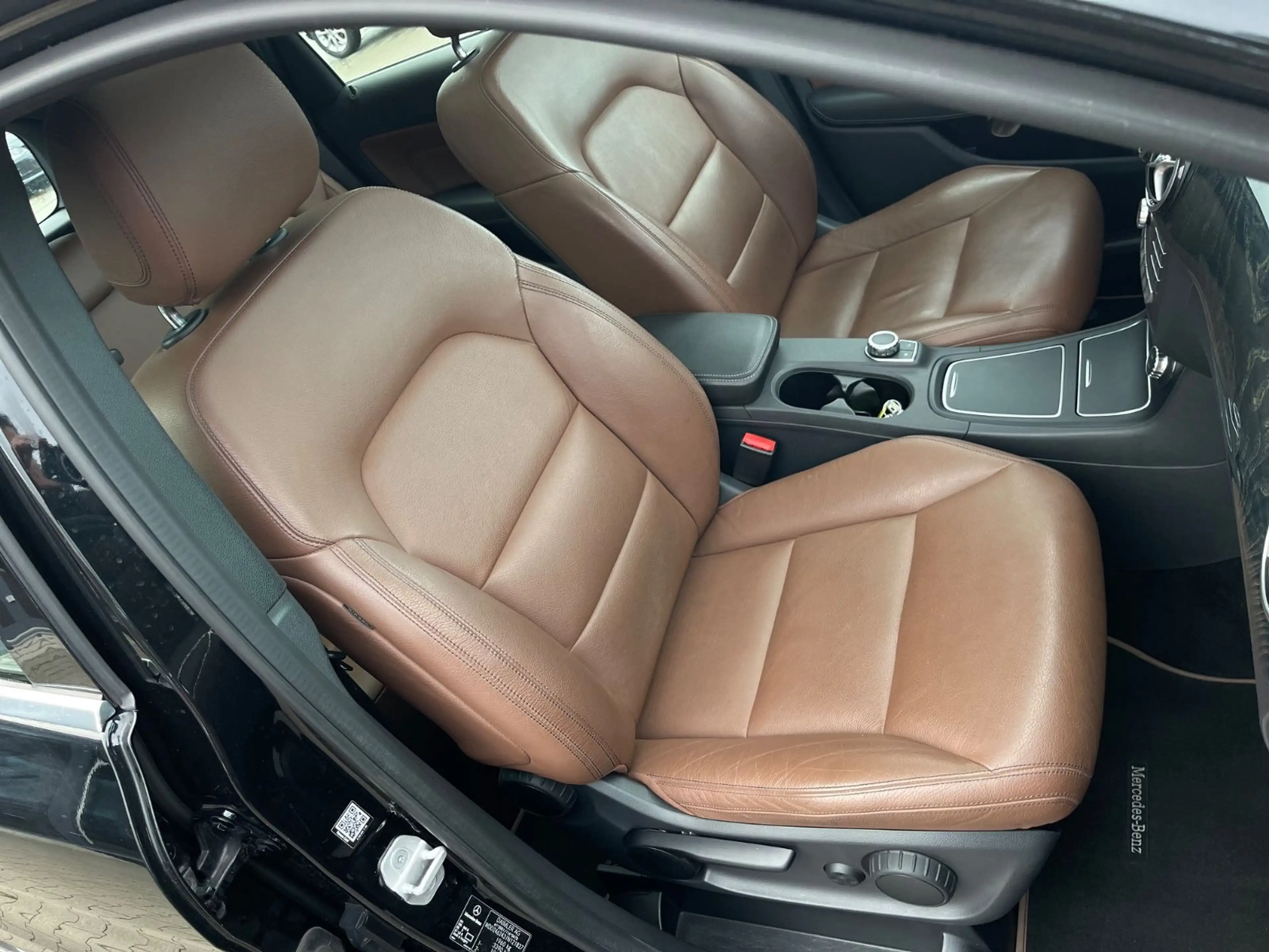 Mercedes-Benz B 200 AUTOMATIK PANORAMA DISTRONIC SCHECKHEFT — photo 13