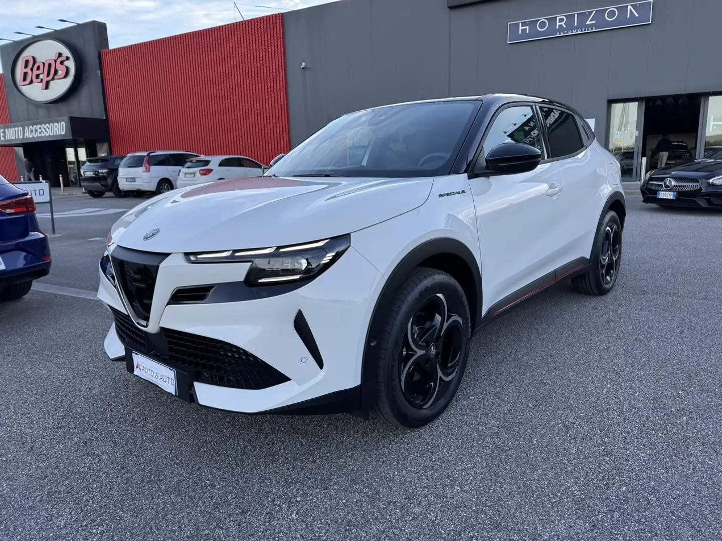 Alfa Romeo Junior 1.2 ibrida Speciale 145cv edct6 Blanc - 1