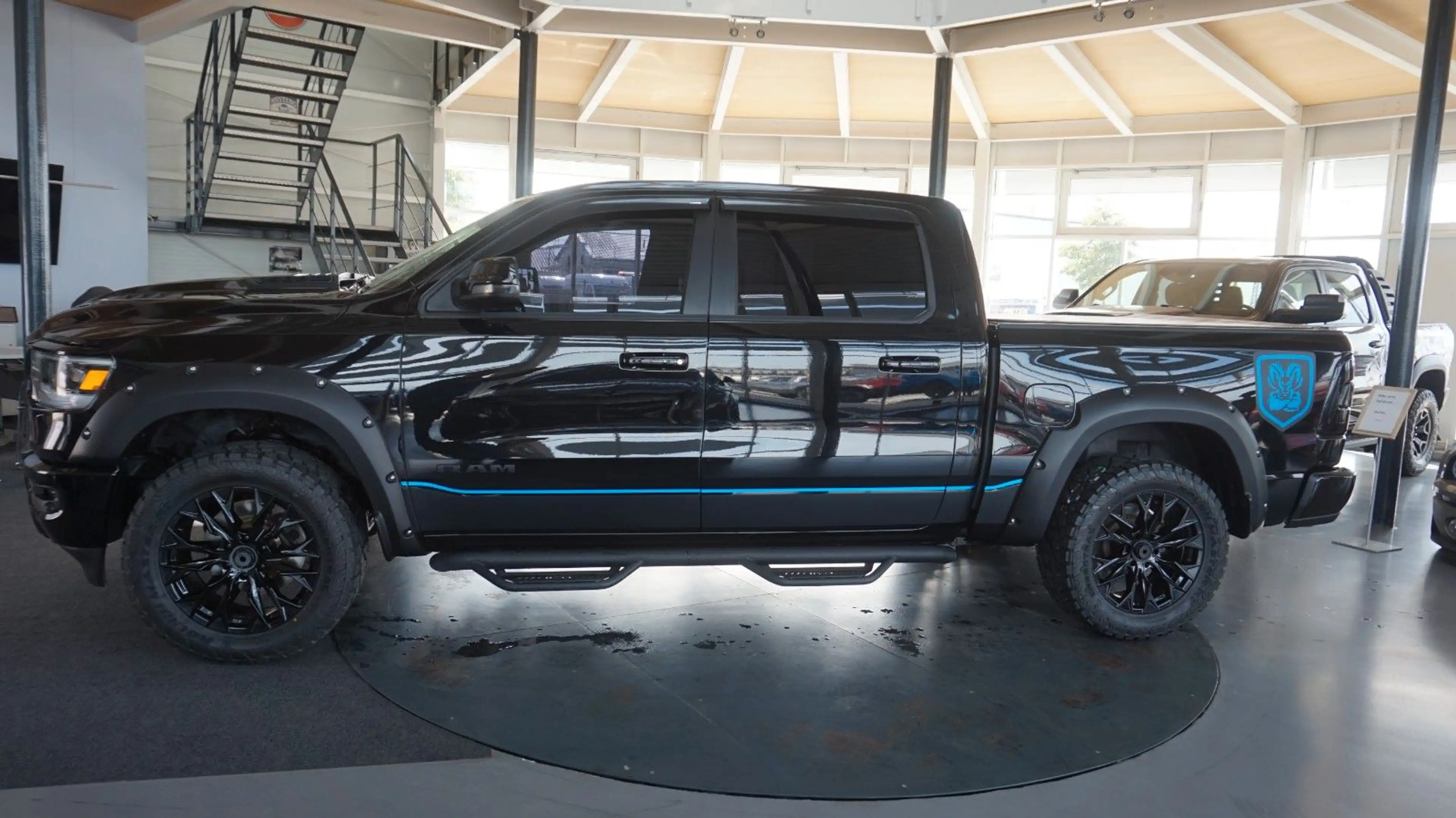 Dodge RAM 1500 HEMI *e Torque*AHK*Crew-Cab*4x4*Alu20* — photo 5
