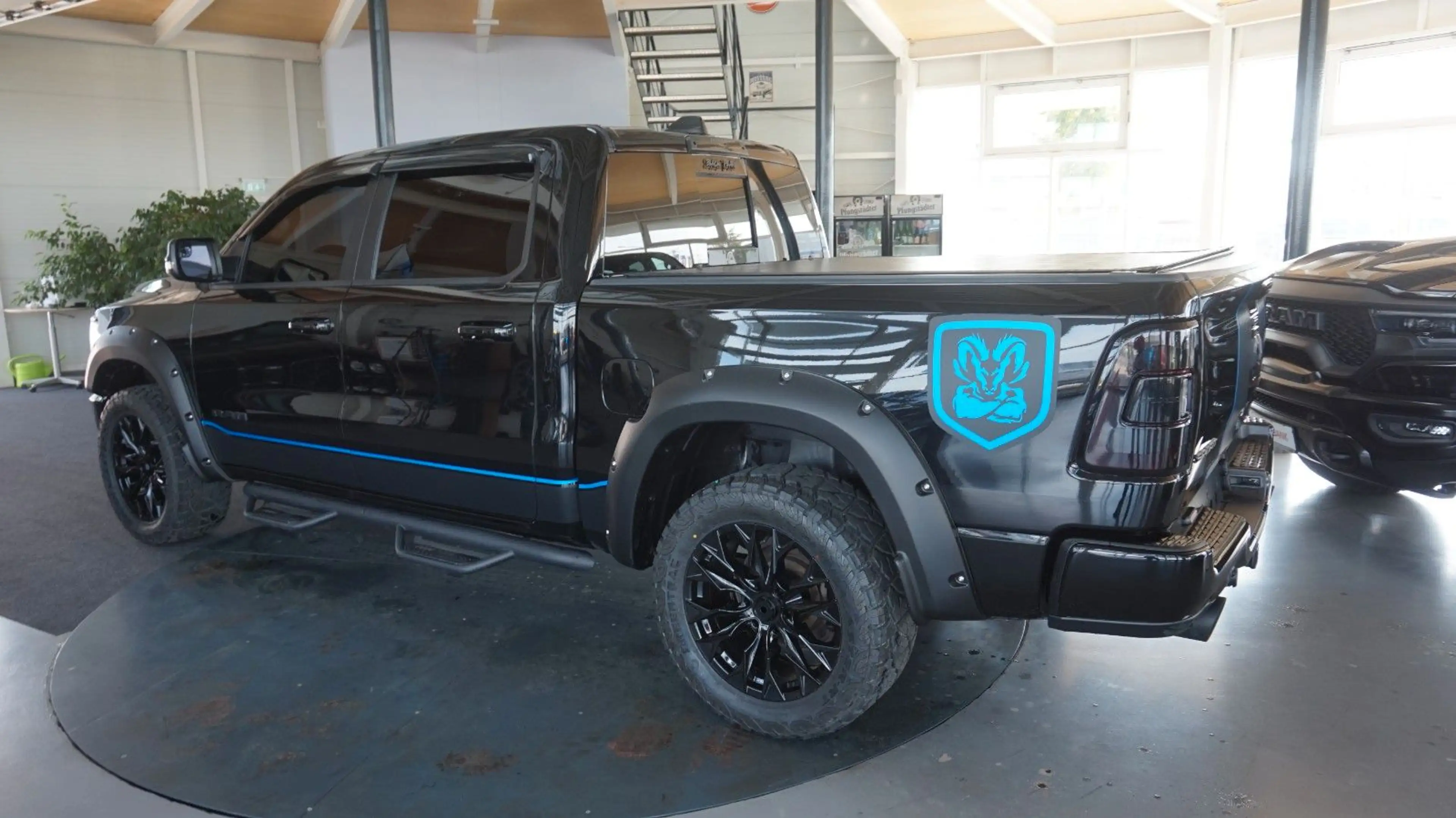 Dodge RAM 1500 HEMI *e Torque*AHK*Crew-Cab*4x4*Alu20* — photo 6