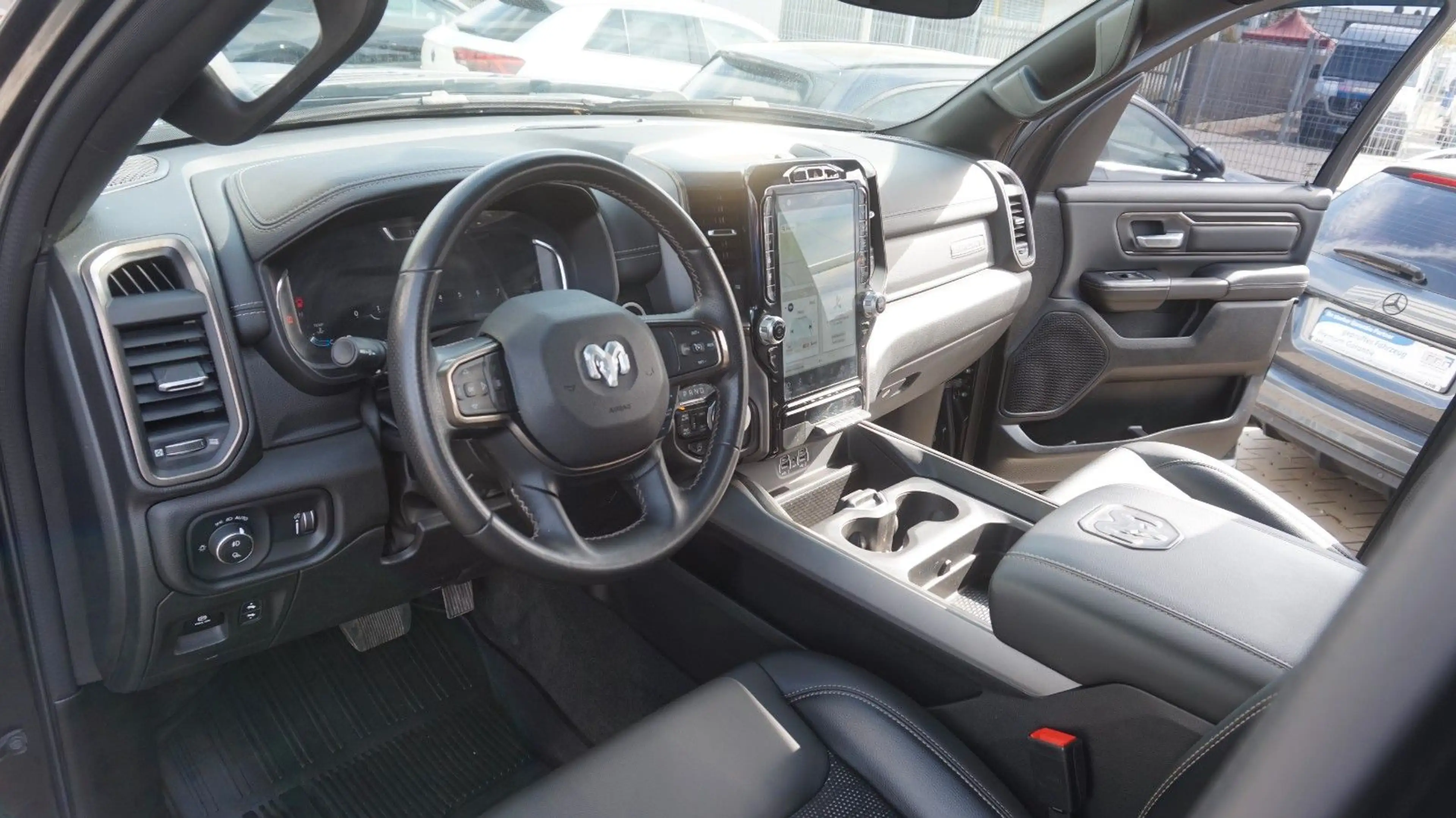 Dodge RAM 1500 HEMI *e Torque*AHK*Crew-Cab*4x4*Alu20* — photo 15