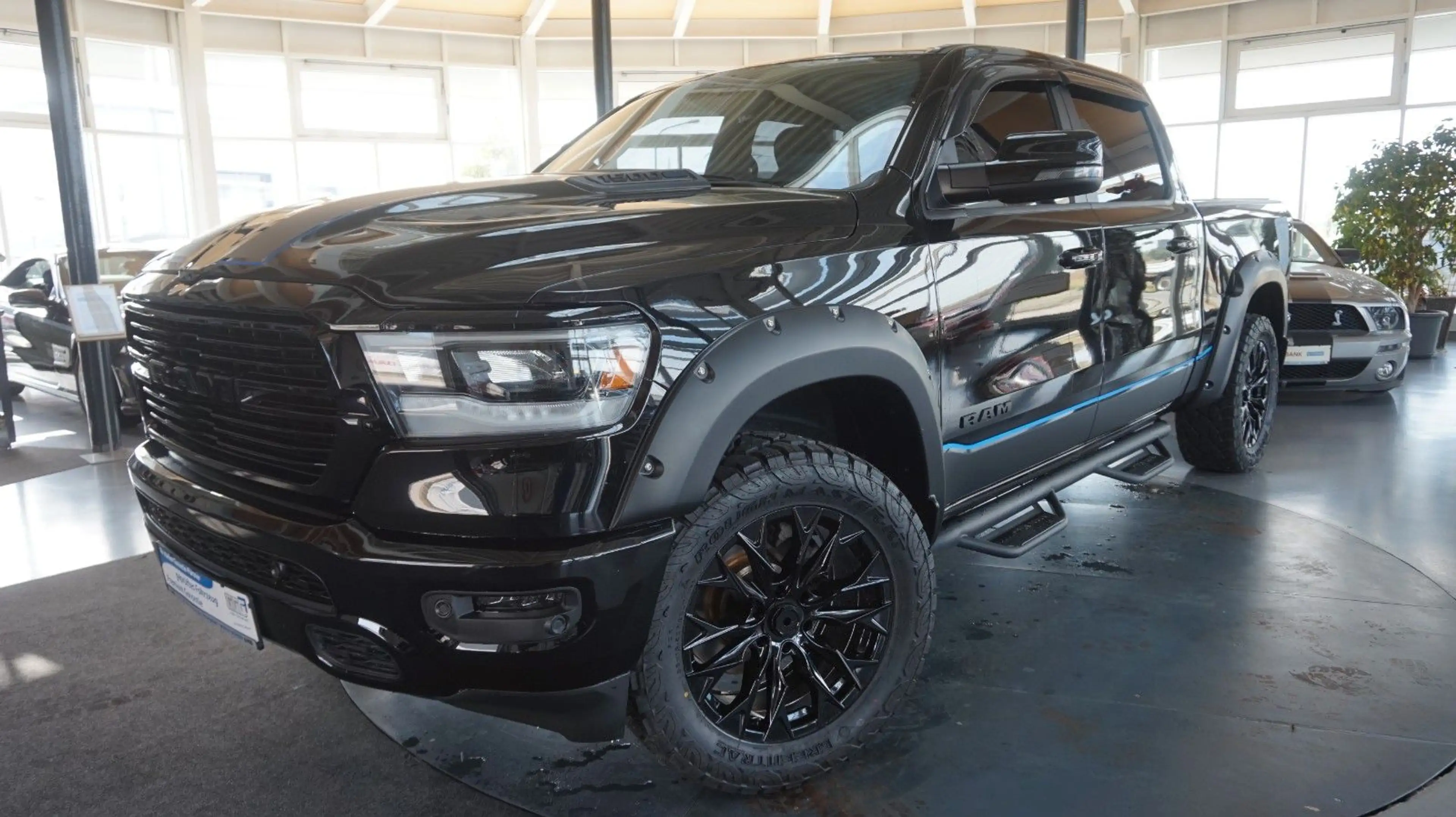 Dodge RAM 1500 HEMI *e Torque*AHK*Crew-Cab*4x4*Alu20*