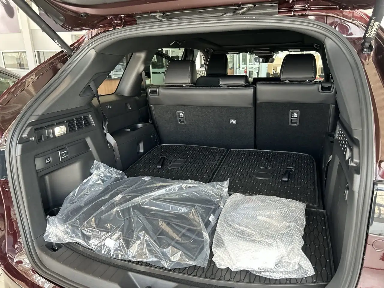Mazda CX-90 PHEV снимка Mazda CX-90 PHEV