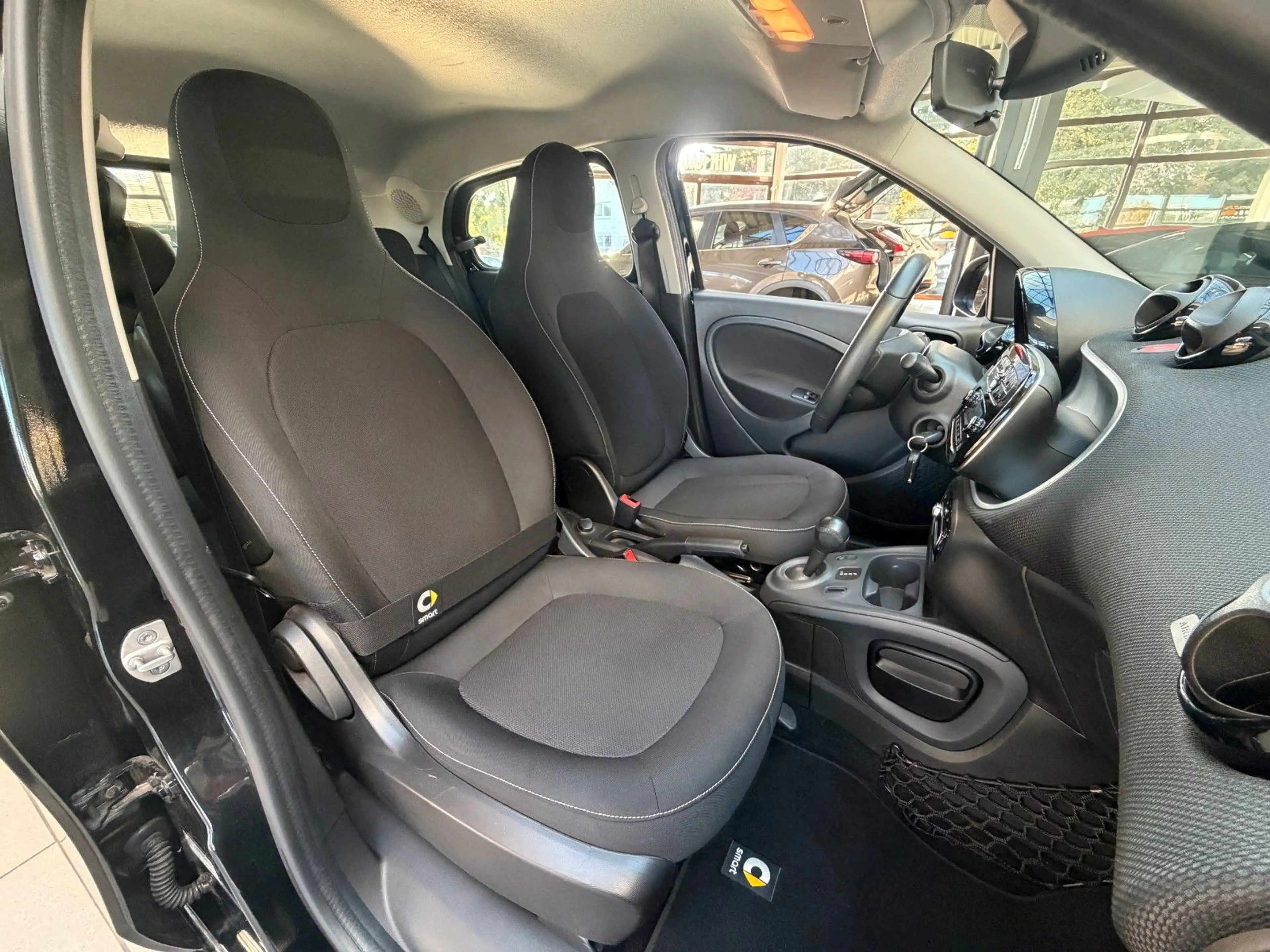 smart forFour forfour Basis 52 kW — photo 14
