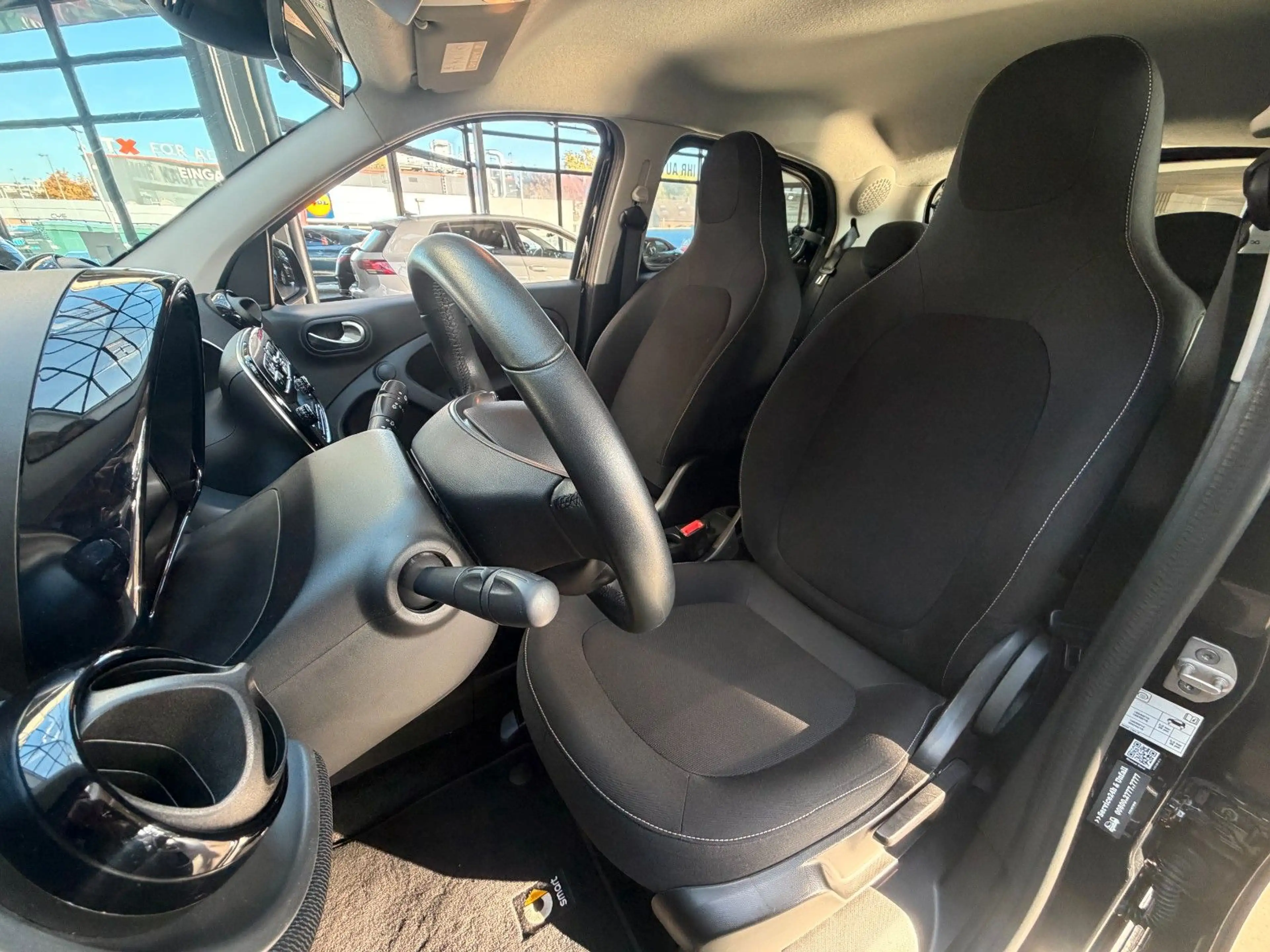 smart forFour forfour Basis 52 kW — photo 13