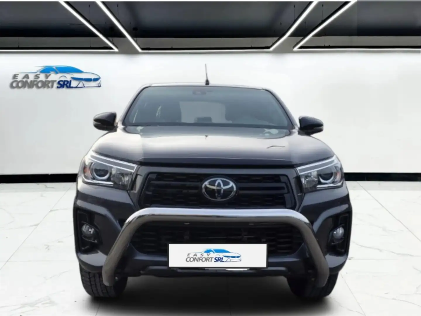 Toyota Hilux Double Cab Executive 4x4 - 2