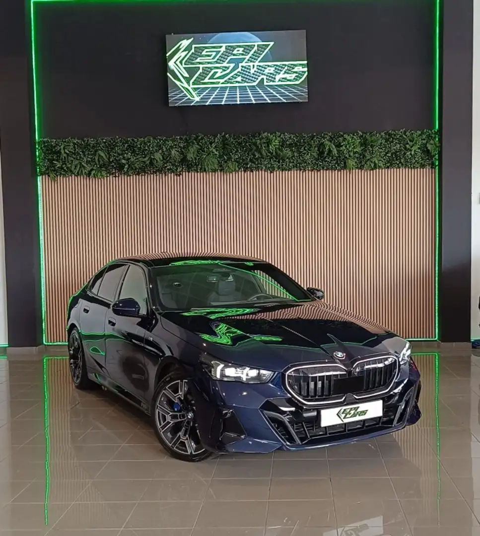 BMW 520 520dA xDrive Blau - 1